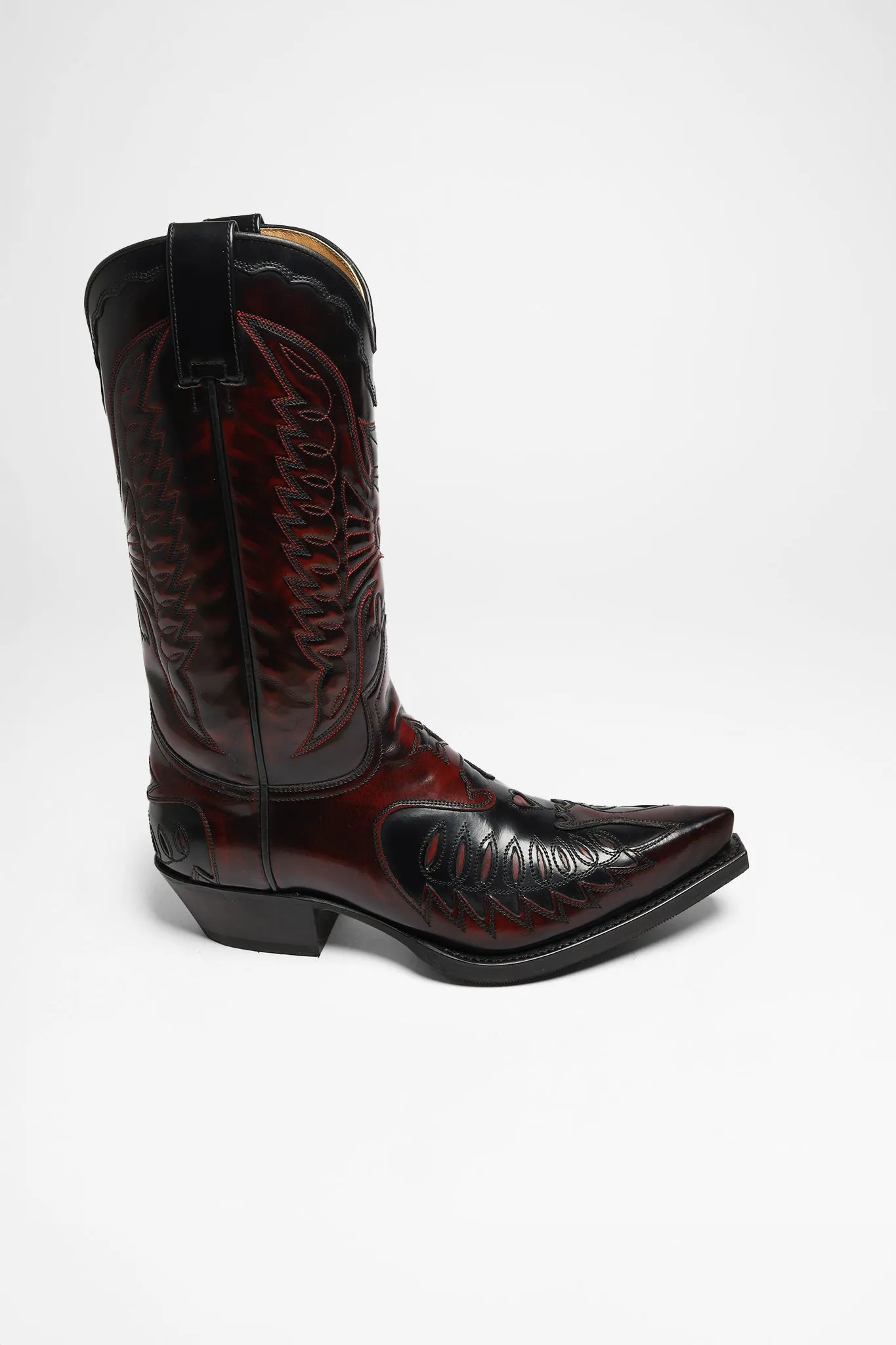 2720 CUERVO WEST Herren Rot Schwarz