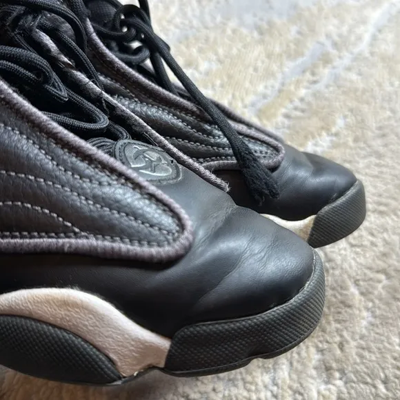 Air Jordan Pro Strong (GS) Black White Sneakers size 1 Y in GUC
