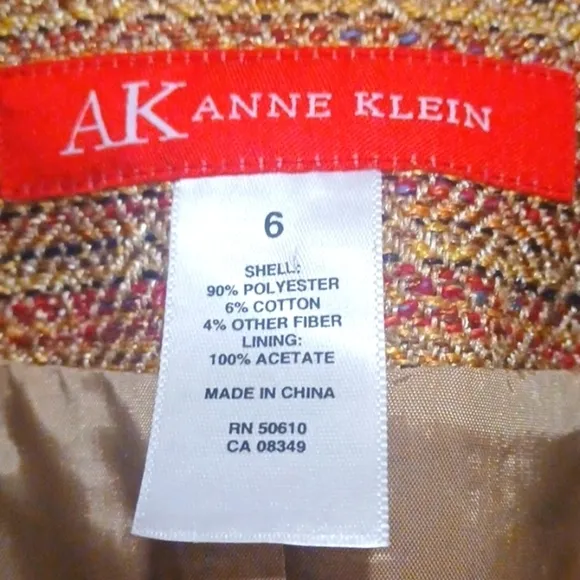 AK Cropped Tweed Blazer