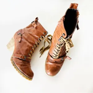 ANTHROPOLOGIE Brown Tan Lace Up Combat Booties Ankle Boot Buckle Zipper Heels 9