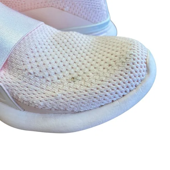 APL Pink Techloom Bliss Sneakers Sz 7.5 Slip On Travel Comfort Casual Athletic