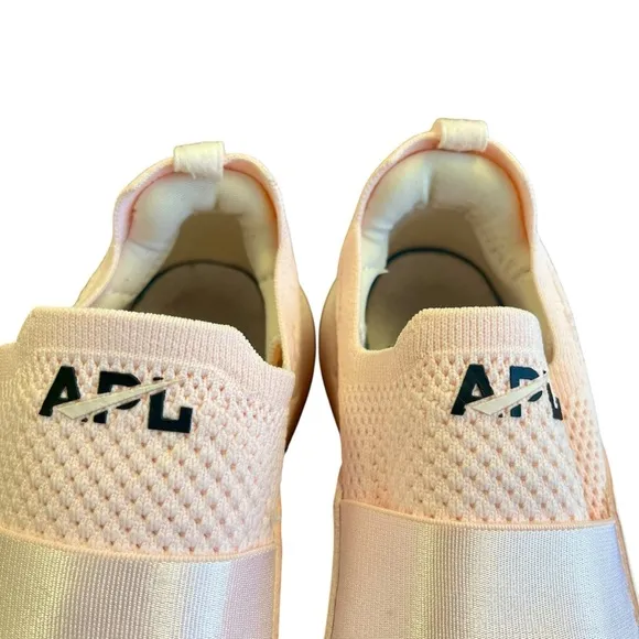 APL Pink Techloom Bliss Sneakers Sz 7.5 Slip On Travel Comfort Casual Athletic