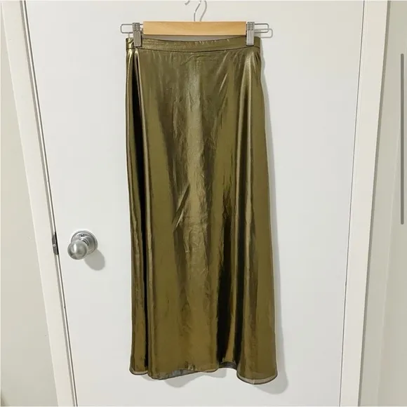 Aritzia Wilfred Gold Foil Satin Midi Slip Skirt Metallic Gold size 0