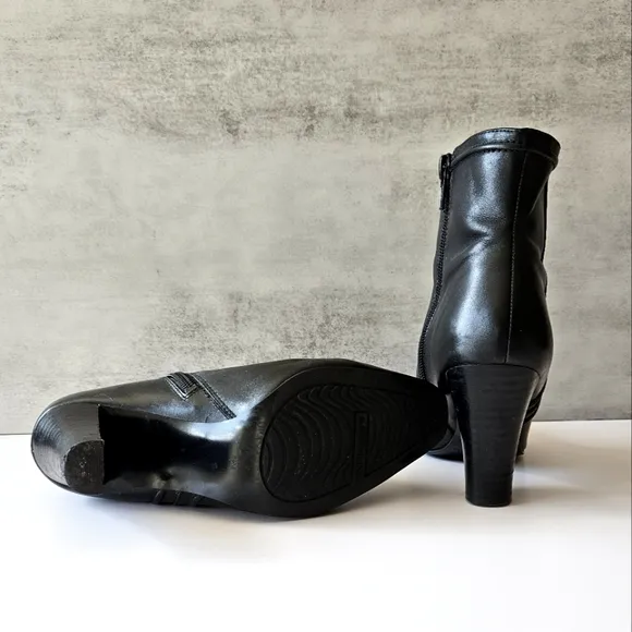 Bandolino Black Ankle Boots