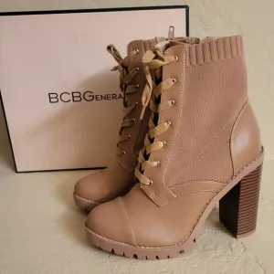 BCBGeneration Women's Brown 1-1/2&quot; Platform Stretch Pila zip up boots Sz 7.5 NIB