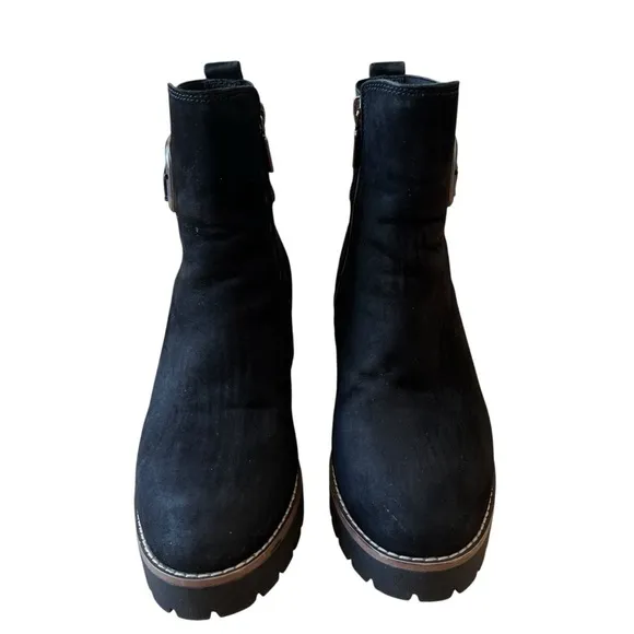 BLONDO DANIKA BLACK NUBUCK BOOTS 7M WATERPROOF ANKLE ZIP LUG SOLE EDGY CASUAL