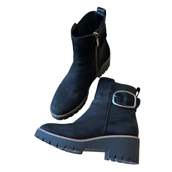 BLONDO DANIKA BLACK NUBUCK BOOTS 7M WATERPROOF ANKLE ZIP LUG SOLE EDGY CASUAL