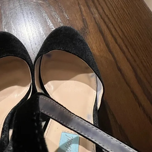 Blue By Betsey Johnson Round Toe Velvet Platform Heels With Beaded Heel Size 10