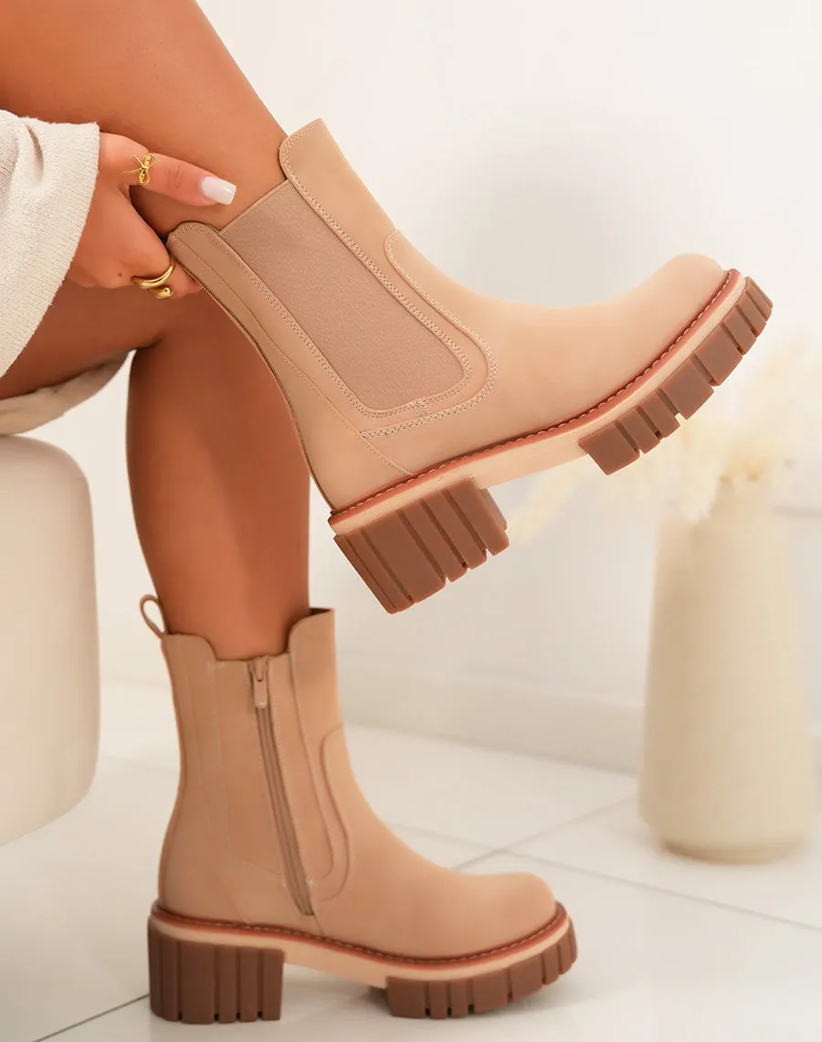 Bottines beige foncé à semelle marron et liseré camel