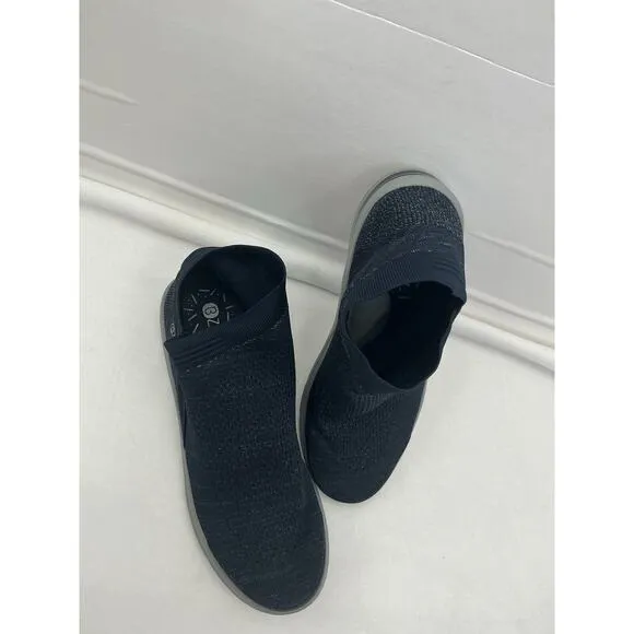 Bzees Enhance Step-In Bootie Mens-size 11 Navy Blue