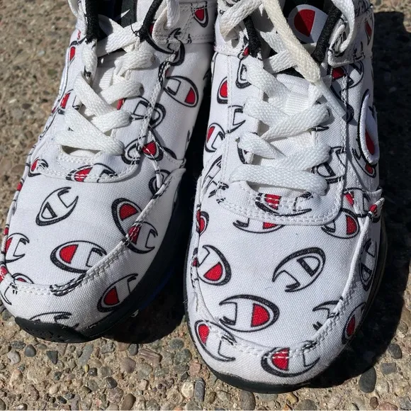 Champion 93 Eighteen &quot;Repeat C&quot; Logo White/Black Sneakers Youth 5