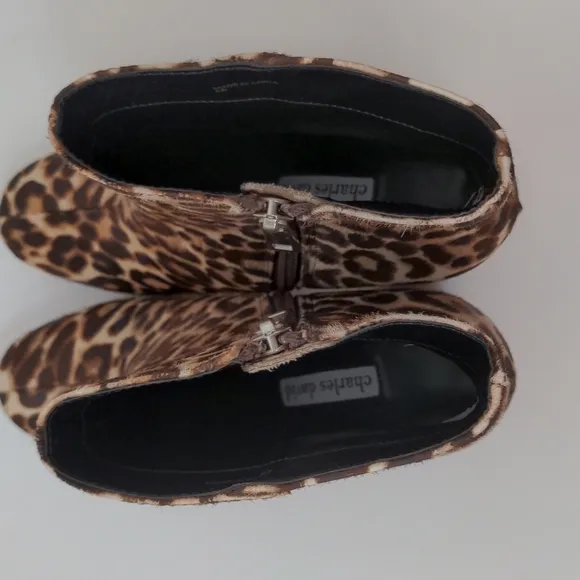 𝅺charles David Leopard Print Calf Hair Ankle Boots NWOB 7.5