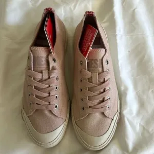 DIESEL Athos 8 Low Women's Sneakers, Pink, Euro size 39, US 8.5 NWT