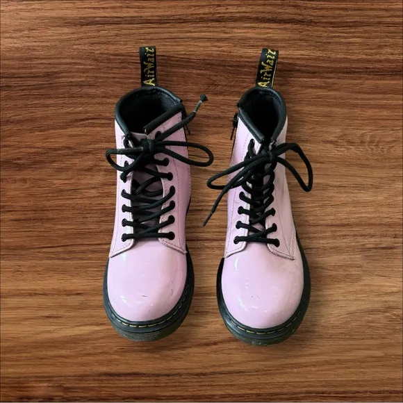 Dr Martens‎ Boots Junior Size 13 Kids Patent Pink Lace Up Boots