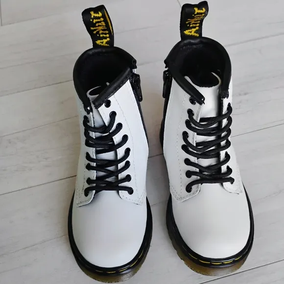 Dr Martens NEW Toddler 1460 Leather Lace Up Boots