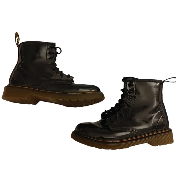 Girls Dr. Martens Junior 1460 Patent Leather Lace Up Boots