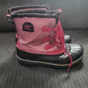 Girls Sorel &amp; Ugg Winter Boots Size 3