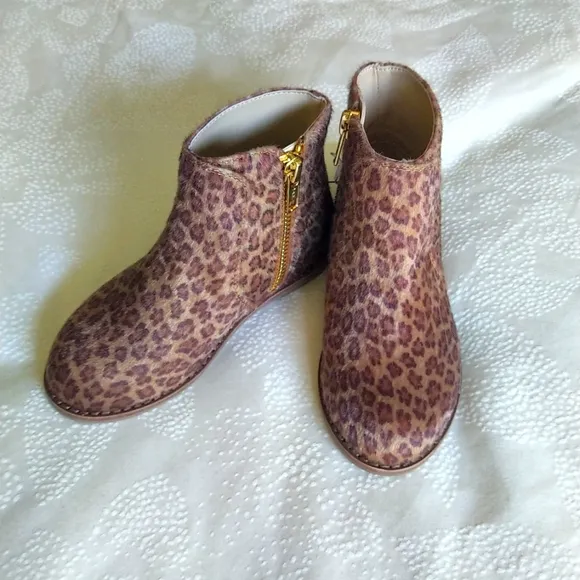 Janie and Jack Leopard print ankle boots