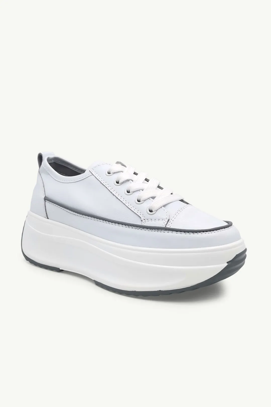 Leo White   Grey