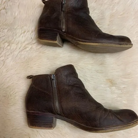 Lucky Brand Brown Suede Zip Ankle Boots size 8