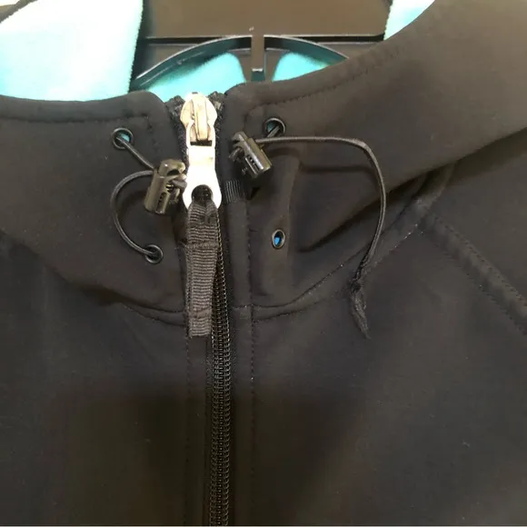 Lucy Athletic Fleece Lined Jacket with Hoodie size Small