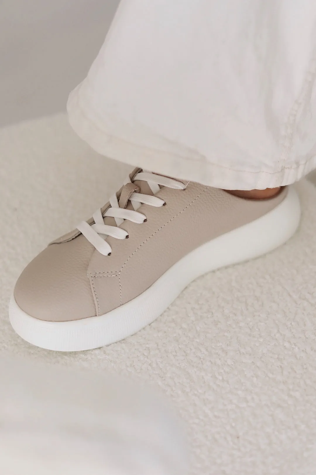 Maddox Beige