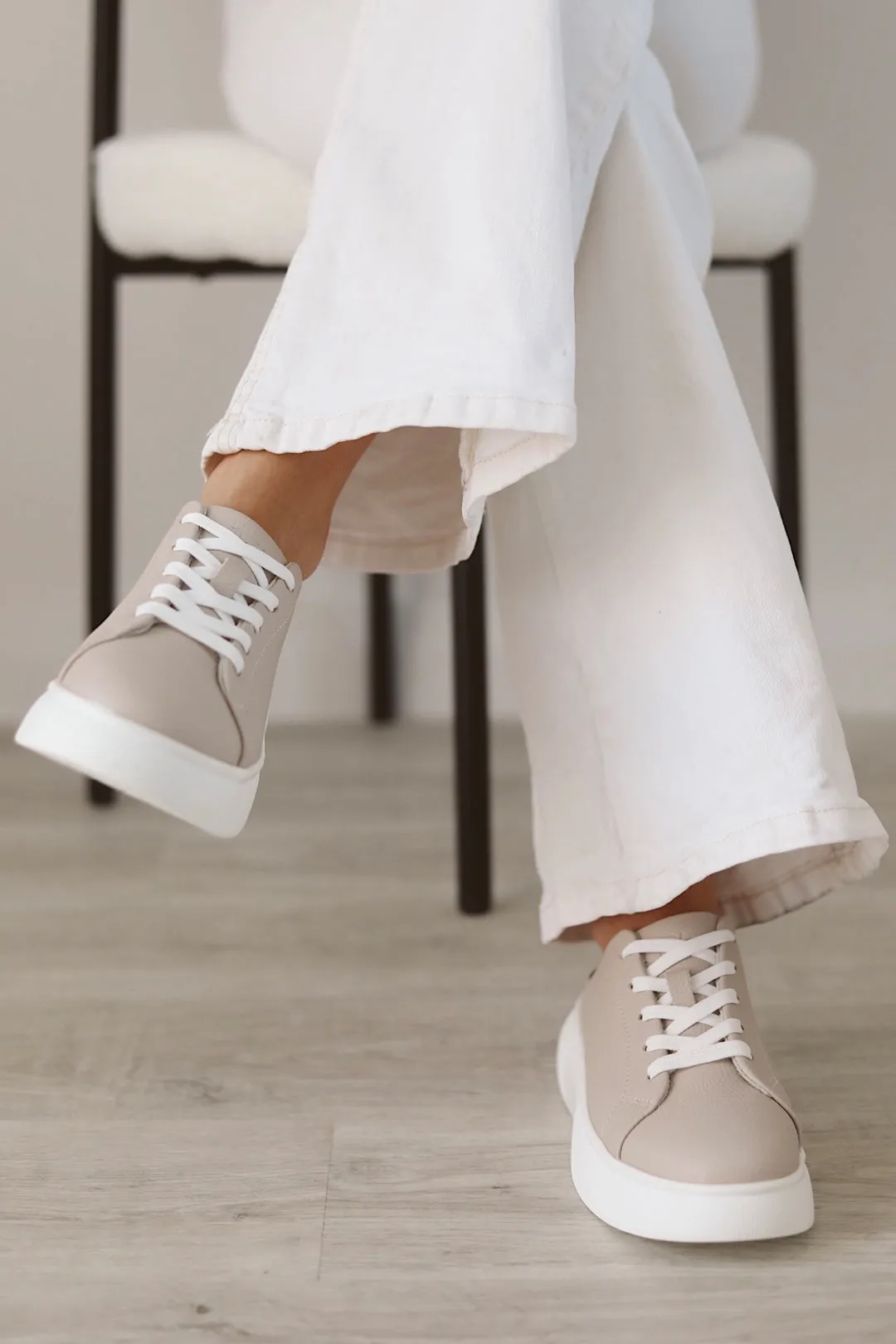 Maddox Beige