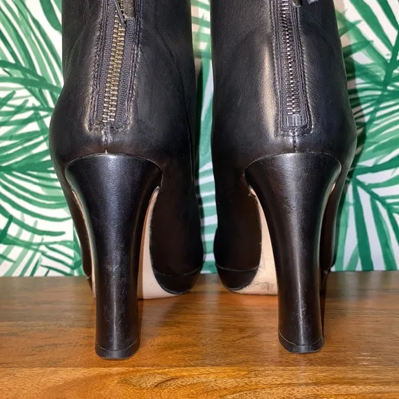 MIU MIU Black Leather Platform Zip Ankle Boots Women’s 39.5/9