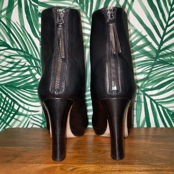 MIU MIU Black Leather Platform Zip Ankle Boots Women’s 39.5/9
