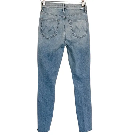MOTHER The Stunner Ankle Fray Size 24 Hit The Jackpot Light Wash Blue Distressed