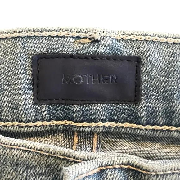 MOTHER The Stunner Ankle Fray Size 24 Hit The Jackpot Light Wash Blue Distressed