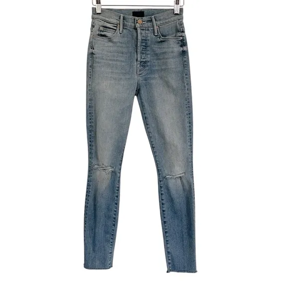 MOTHER The Stunner Ankle Fray Size 24 Hit The Jackpot Light Wash Blue Distressed