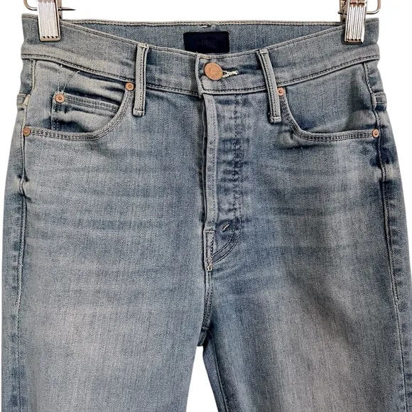 MOTHER The Stunner Ankle Fray Size 24 Hit The Jackpot Light Wash Blue Distressed