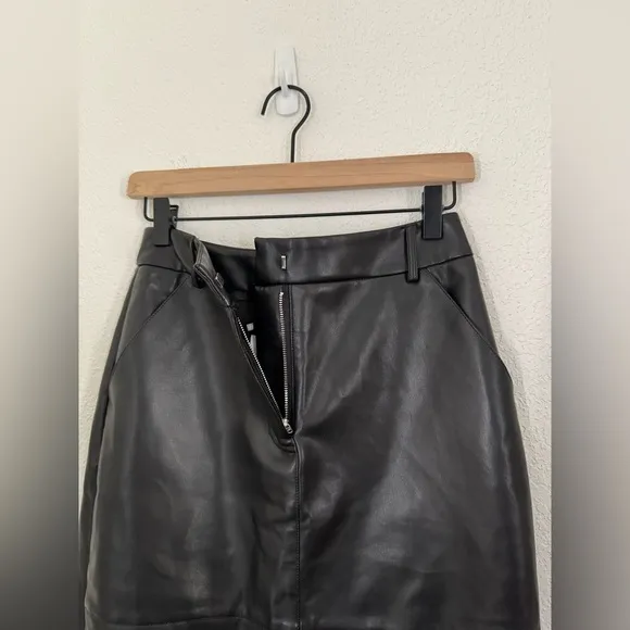 Nasty Gal Faux Leather Bonded Tailored Mid Rise Maxi Skirt in Black Size 2 NEW