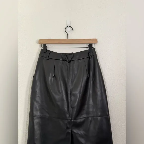 Nasty Gal Faux Leather Bonded Tailored Mid Rise Maxi Skirt in Black Size 2 NEW