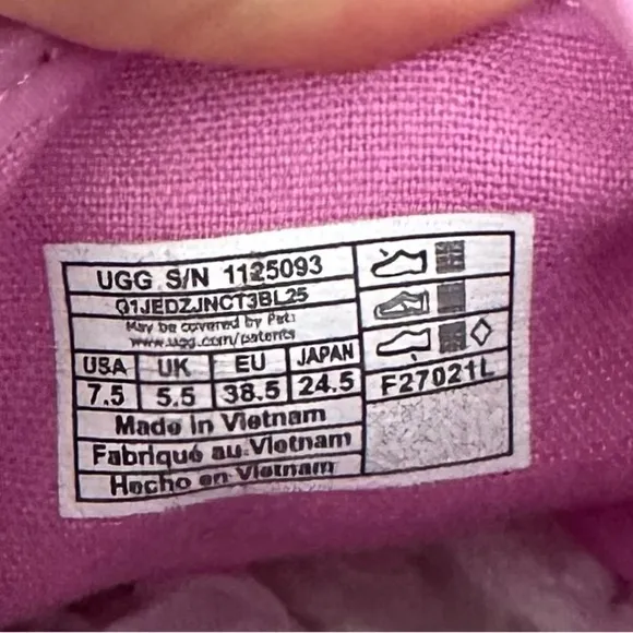 NEW UGG Women Delu Purple Slip On Sneaker size 7.5