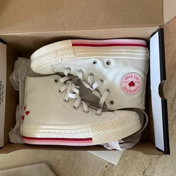 NIB CHUCK TAYLOR ALL STAR EVA LIFT - Size 1