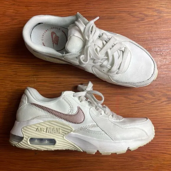 NIKE Air Max Women’s Sz 7 Excee Lea Sneakers White Pink