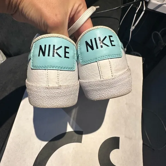 Nike Kids Blazer low ‘77 size 7