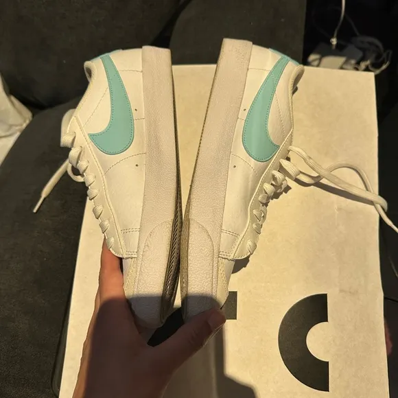 Nike Kids Blazer low ‘77 size 7