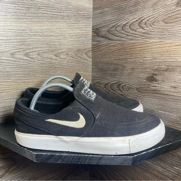 Nike sb Stefan janoski black slip on