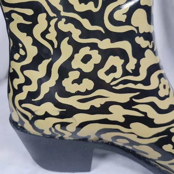 Nomad Women's Yippy High Heel Cowboy Boots Black Tan Abstract Floral Pattern 10