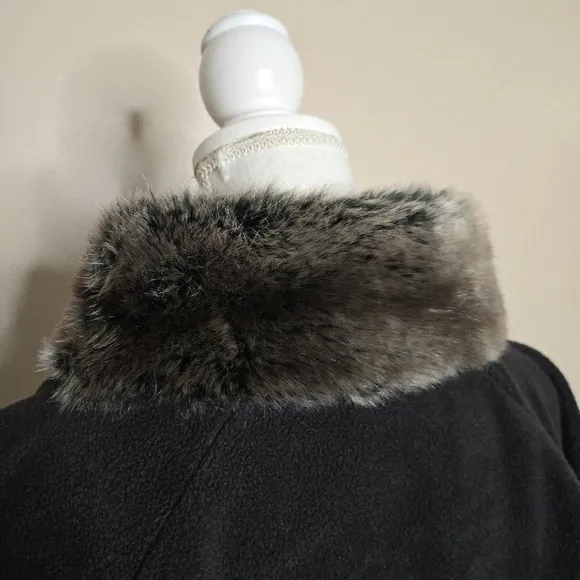 Parkhurst Fur Lined Fleece Poncho