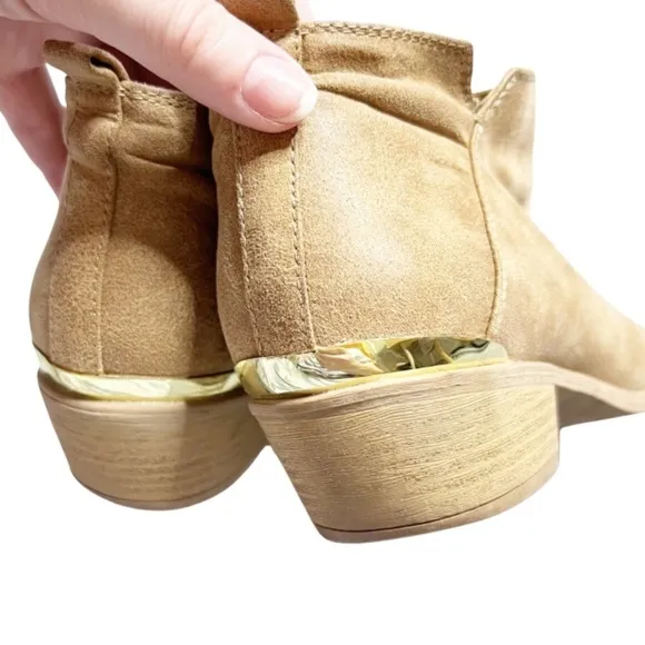 Qupid Women's Suede Chestnut Brown Beige Gold Accent Zip Up Ankle Boot Booties