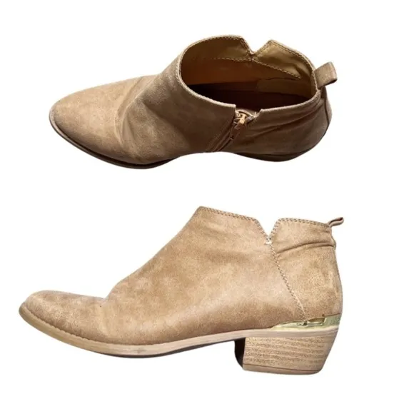 Qupid Women's Suede Chestnut Brown Beige Gold Accent Zip Up Ankle Boot Booties