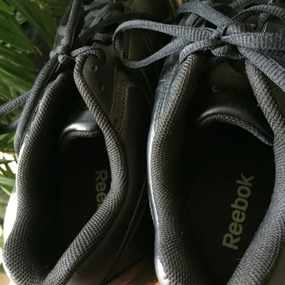 Reebok Slip Resistant Black Sneakers (8.5 Wide D)