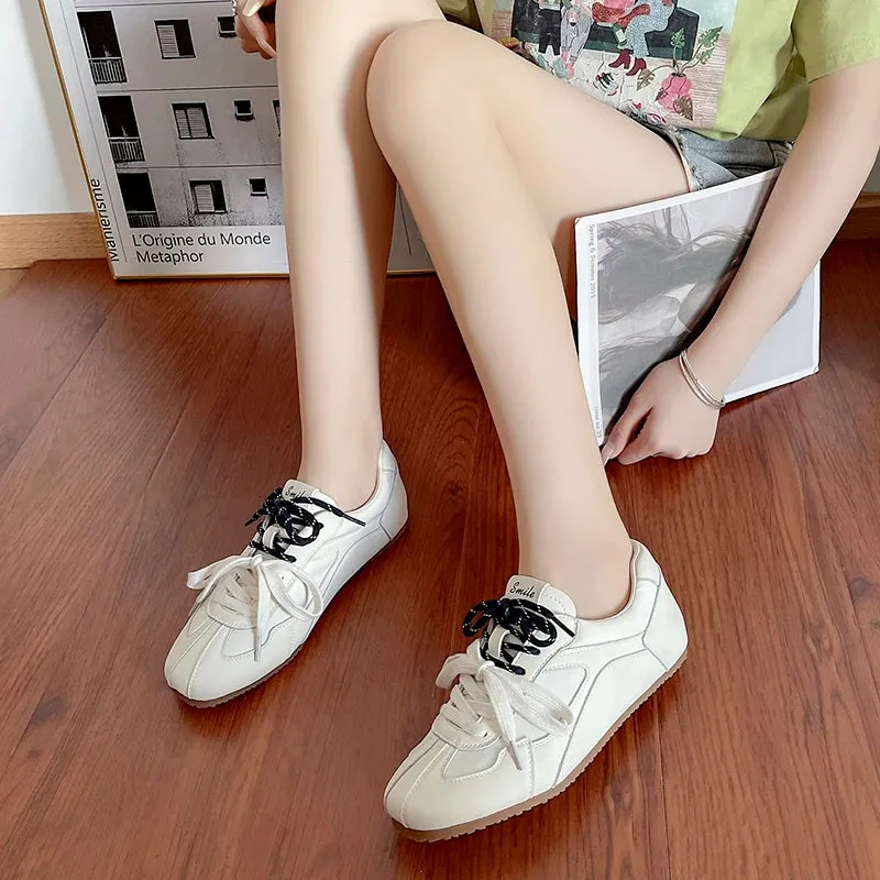 Retro Lacing Breathable Women's Thick Bottom Pleated Casual Sneakers White Shoes
