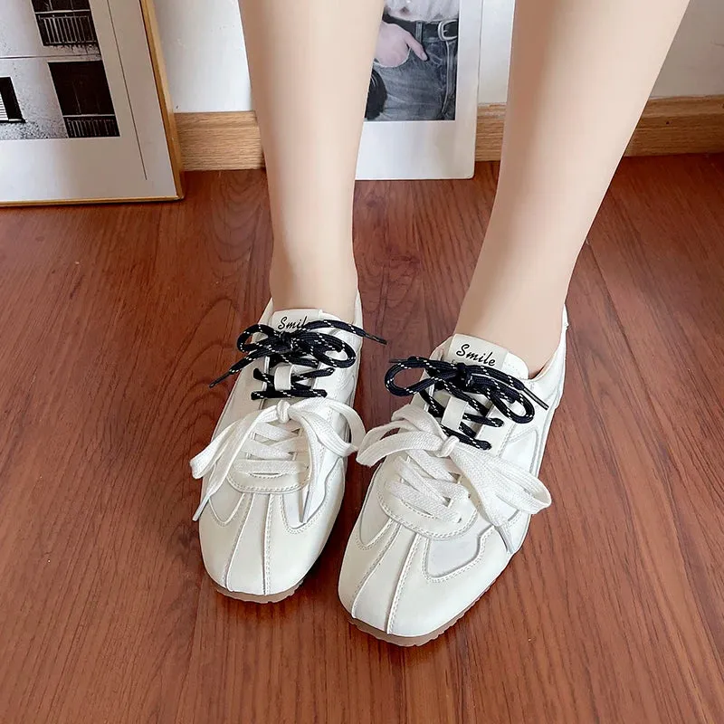 Retro Lacing Breathable Women's Thick Bottom Pleated Casual Sneakers White Shoes
