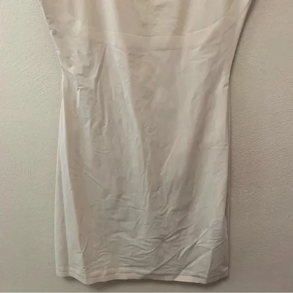 SPANX Trust Your Thinstincs Full Slip