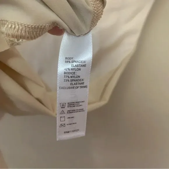 SPANX Trust Your Thinstincs Full Slip
